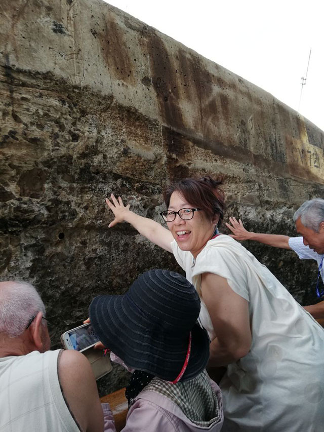 パナマ運河の壁を触った！
